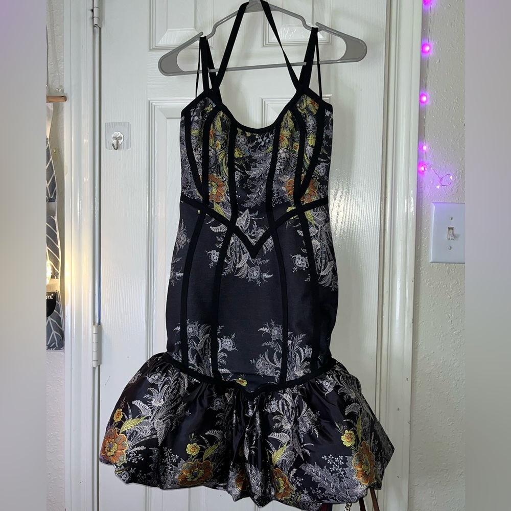 Fashion Nova bandage floral bubble Midi Dress - Picture 3 of 10